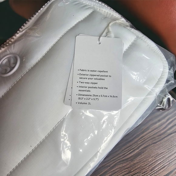 NWT Lululemon Everywhere Belt Bag Large 2L Wonder Puff - Picture 9 of 9